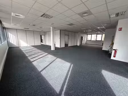 location bureaux reims 51100 261m²