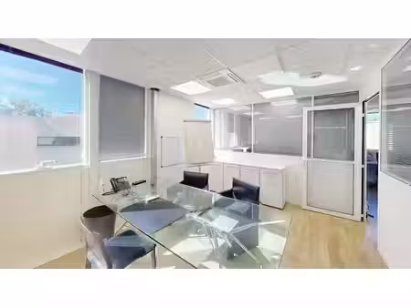 location bureaux saint raphael 83700 106m² à 430m²