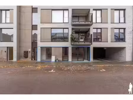 instapklaar gelijkvloers handelspand in turnhout