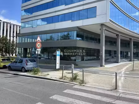 location commerce bordeaux 33300 178m²