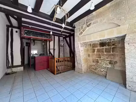 location commerce 28 m² à tours (37000)
