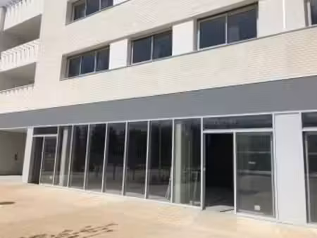 location commerce villenave d ornon 33140 97m²