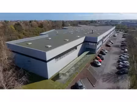 location entrepôt combs la ville 77380 1353m² à 3299m²