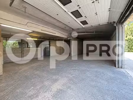 location local d’activités nimes 30000 140m²