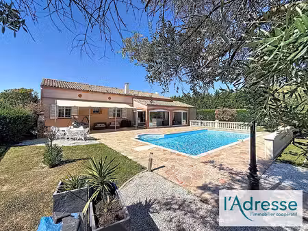 vente maison 6 pièces  199.00m²  castelnau