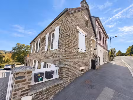 maison de ville de 77 m² à pont-d'ouilly