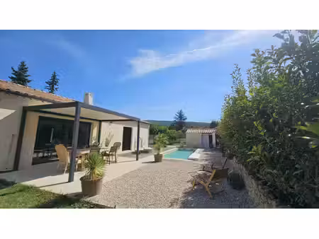maison plain pied avec piscine