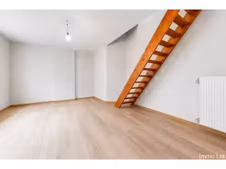 volledig gerenoveerde woning nabij centrum zele