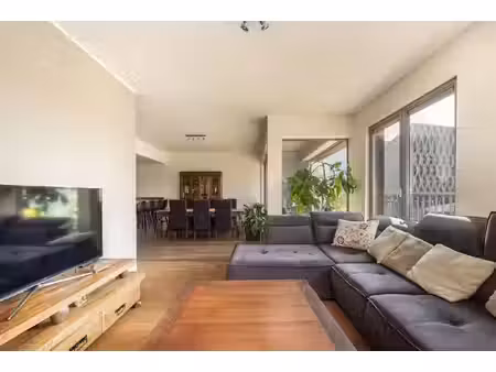 stijlvol appartement met front row view op eilandje