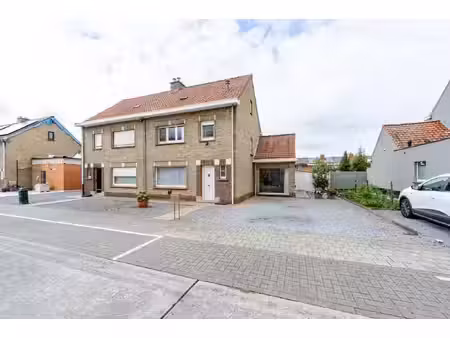 woning met veel mogelijkheden op rustige locatie