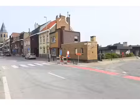 halfopen woning met 2 slaapkamers op een ideale ligging in middelkerke