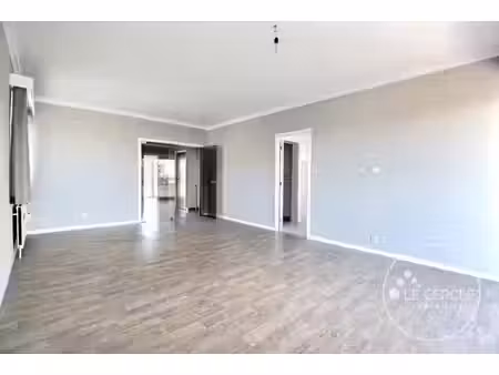 appartement à vendre à avenue des croix de feu 1 la louvière (vbe70183)
