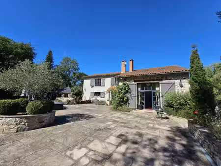 un havre de paix au bord de l'eau