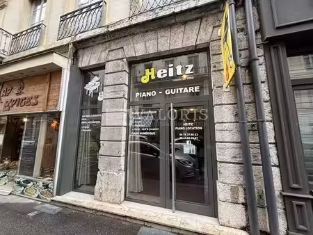 vente commerce 60m²
