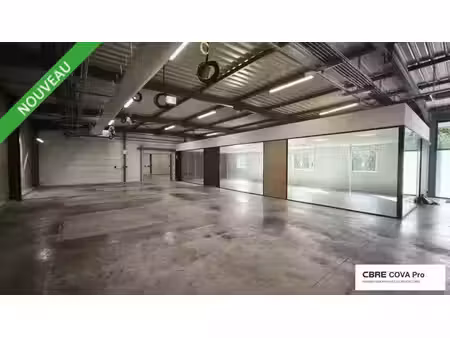 location local d'activités mamirolle 496 m²