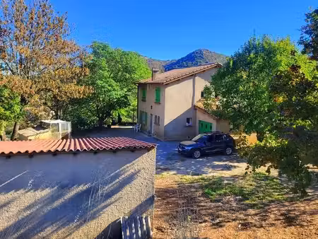 maison individuelle de 150 m² avec dépendances sur 2 9 ha de terrain