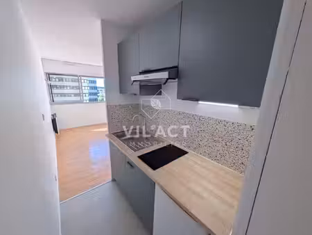 studio 32 m2 à louer meriadeck