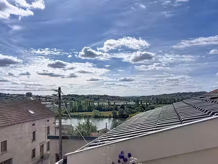 maison sans jardin avec studio indépendant de 35m2 loué à co