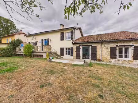 magnifique maison familiale de cinq chambres dans un hameau paisible