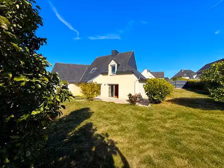 maison de 2002 sur terrain 599m2