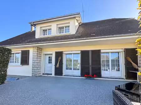vente maison 7 pièces  132.00m²  étrépagny