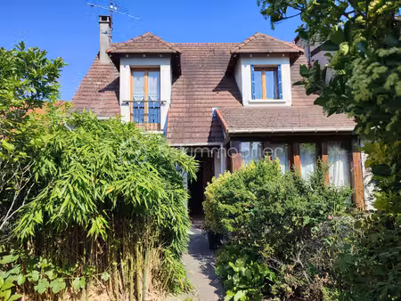 maison traditionnelle de 105 03 m² à savigny-sur-orge
