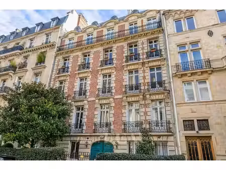 paris  île-de-france  france with id 2885533047