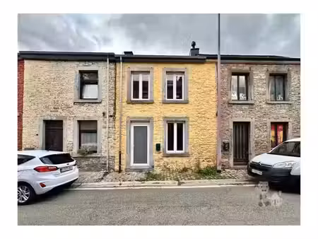 maison à vendre avec 2 chambres   saint-hubert (vbe70527)