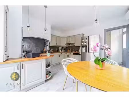 maison 5pièce(s) 4chambre(s) 153 m² la falaise (78410)