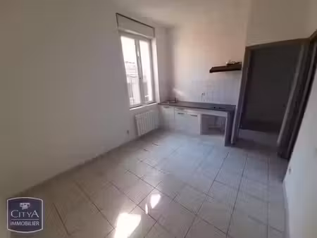 appartement à louer 1 pièce 30.56 m² - nîmes (30) - 420€