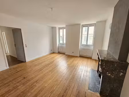 location appartement 3 pièces 70m² pont de vaux 01190