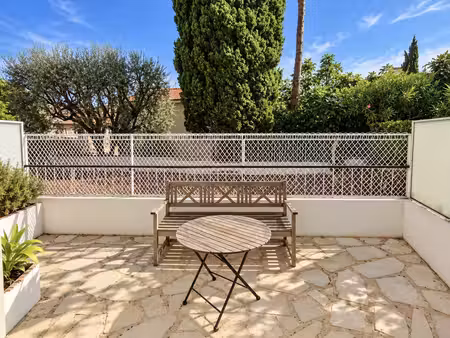 f1 / rez-de-jardin - nice nord