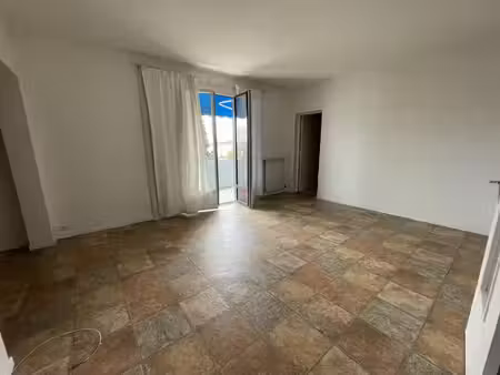location appartement 5 pièces 102m2 billère 64140 - 975 € - surface privée