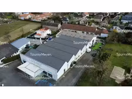 vente local d’activités pau 64000 977m²
