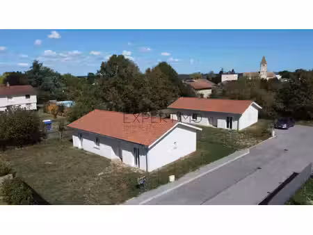 maison de 2023 jamais habitée et à personnaliser  3 chambres et 480 m² de terrain