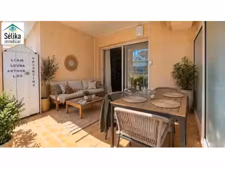 ravissant t2 bis au coeur de la ville d'été !