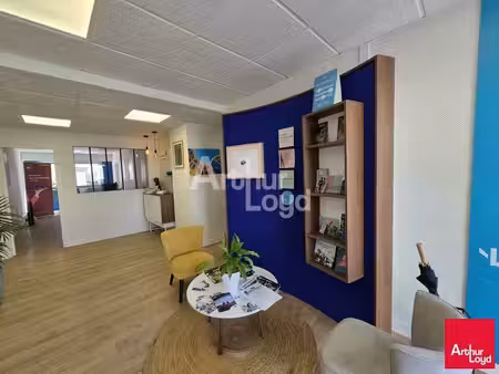 location bureaux angers 49100 60m²