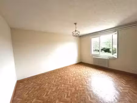 location appartement 2 pièces à condé-sur-vire (50890) : à louer 2 pièces / 31m² condé-sur