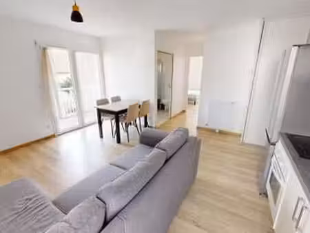 location appartement 2 pièces meublé à luc-sur-mer (14530) : à louer 2 pièces meublé / 43m