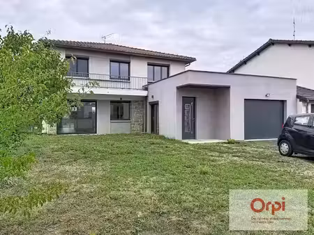 location maison 6 pièces 172.09 m² à cébazat (63118)  1 450 €