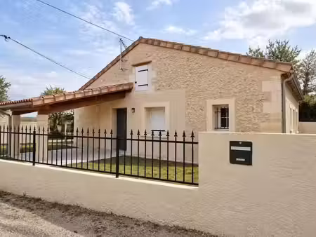 location maison 3 pièces 94.23 m² à moulis-en-médoc (33480)  875 €