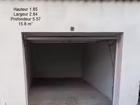 location parking 15 m² à montelimar (26200)  65 €