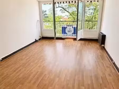vente appartement 2 pièces 43 m² à chennevieres-sur-marne (94430)  153 000 €