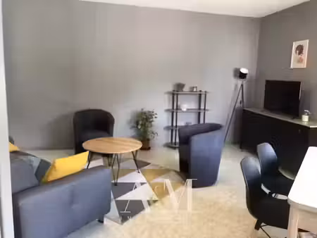 location meublée maison 5 pièces 15 m² à angouleme (16000)  370 €