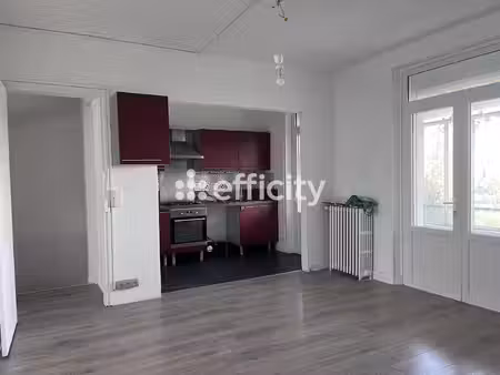 maison 8 pièces - 158 m²