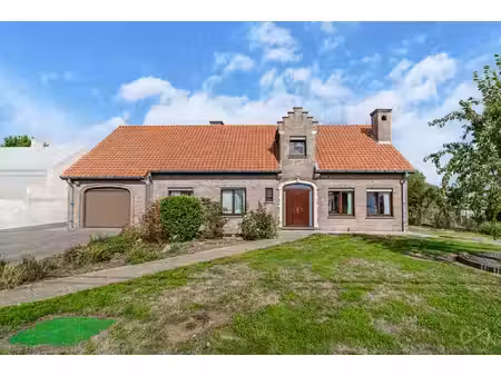 huis te koop in mainvault met 4 slaapkamers
