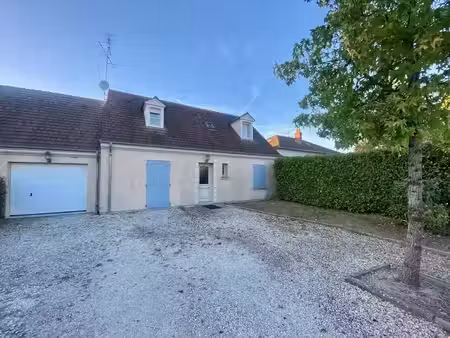 location maison 5 pièces 107 m² à fay-aux-loges (45450)  930 €