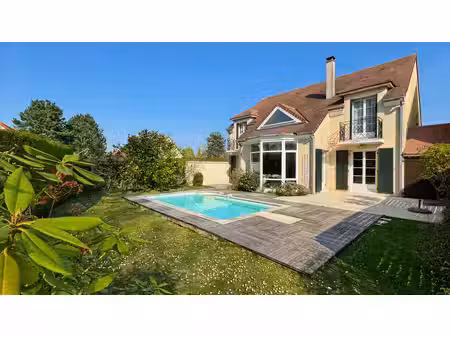 maison familiale contemporaine de 180m2 proche ecoles et transports - feucherolles