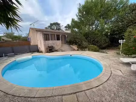 location maison 4 pièces 80 m² à la fare-les-oliviers (13580)  1 730 €