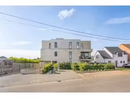 appartement te koop in laakdal met 2 slaapkamers